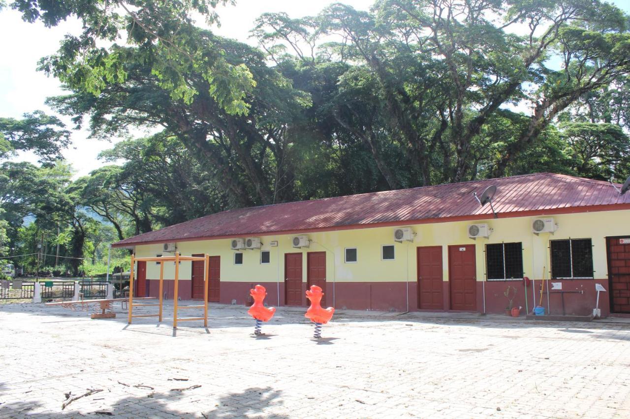 Liwagu Lodge ラナウ エクステリア 写真